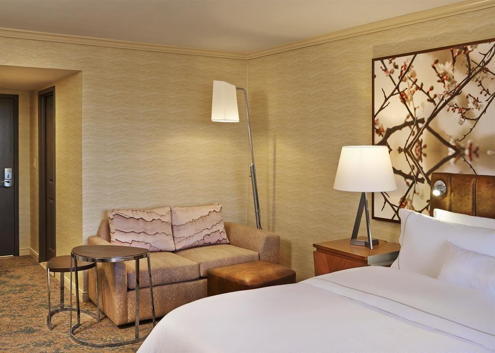 The Westin Crystal City Reagan National Airport Арлингтън Екстериор снимка