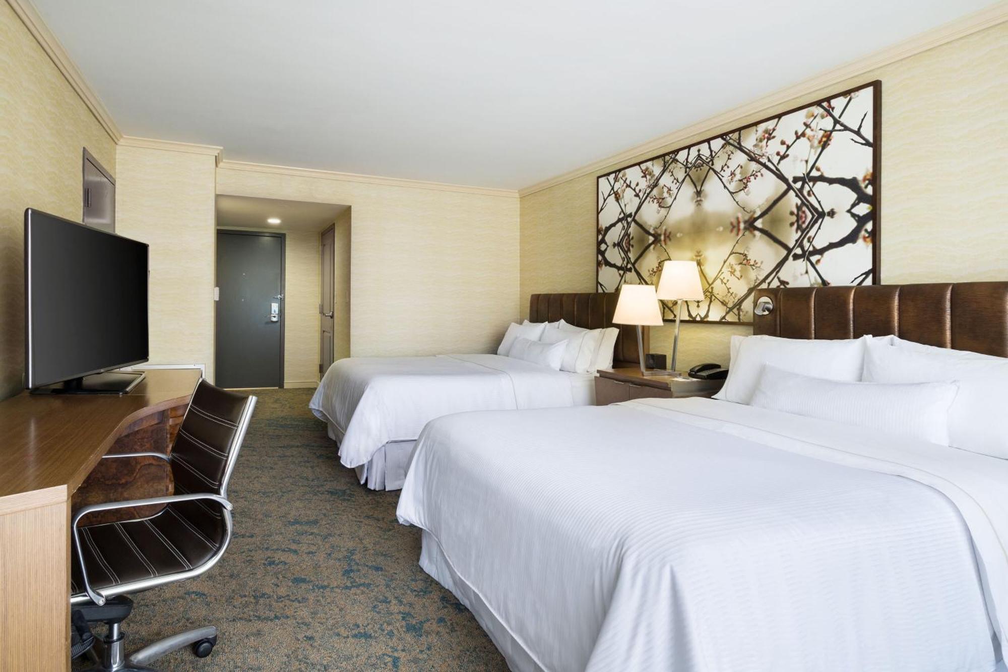 The Westin Crystal City Reagan National Airport Арлингтън Екстериор снимка