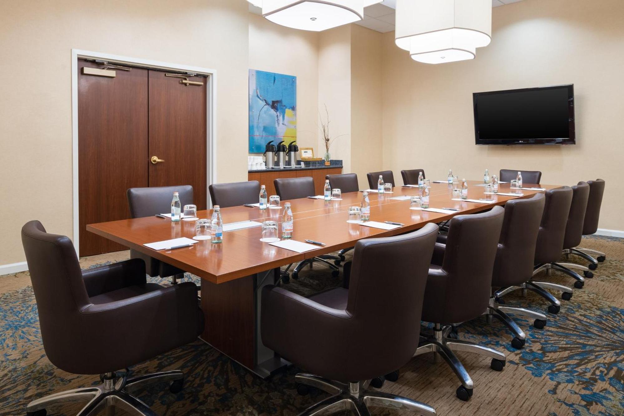 The Westin Crystal City Reagan National Airport Арлингтън Екстериор снимка