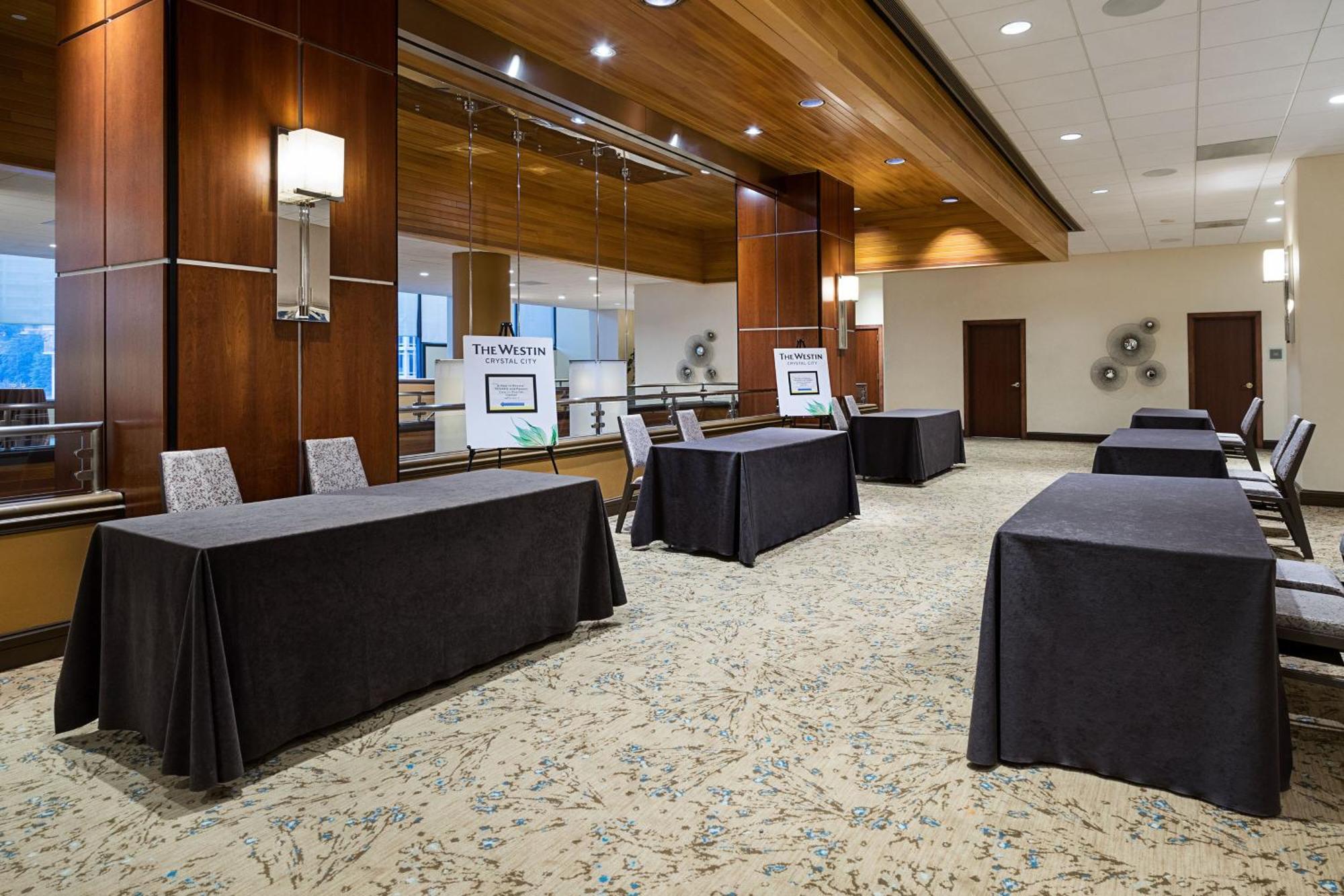 The Westin Crystal City Reagan National Airport Арлингтън Екстериор снимка