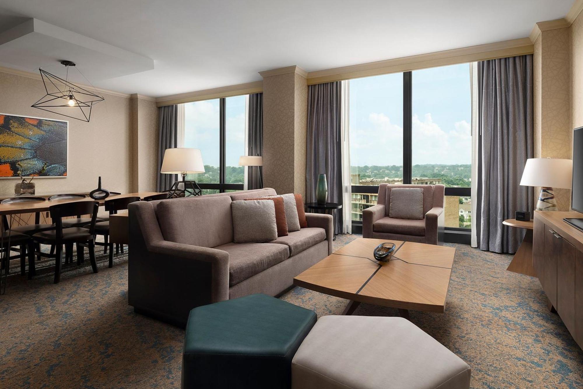 The Westin Crystal City Reagan National Airport Арлингтън Екстериор снимка